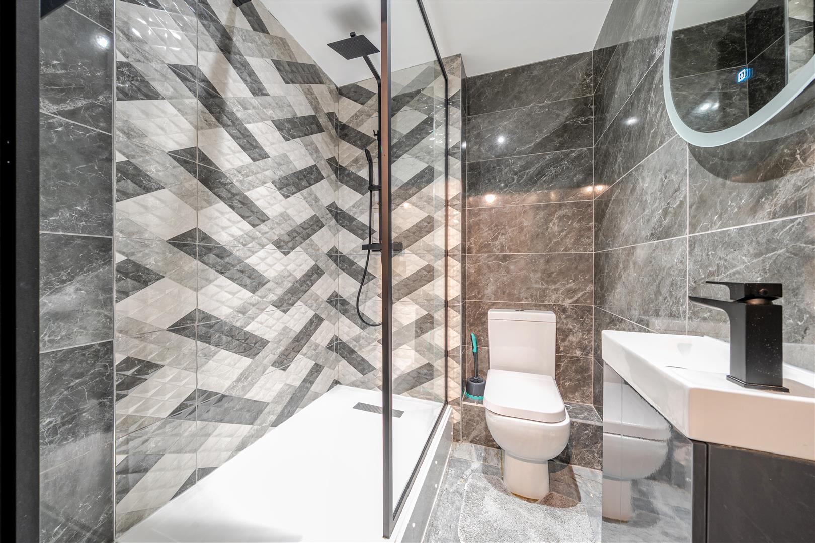 Heol Pentre Bach, Gorseinon, Swansea, SA4 4AU